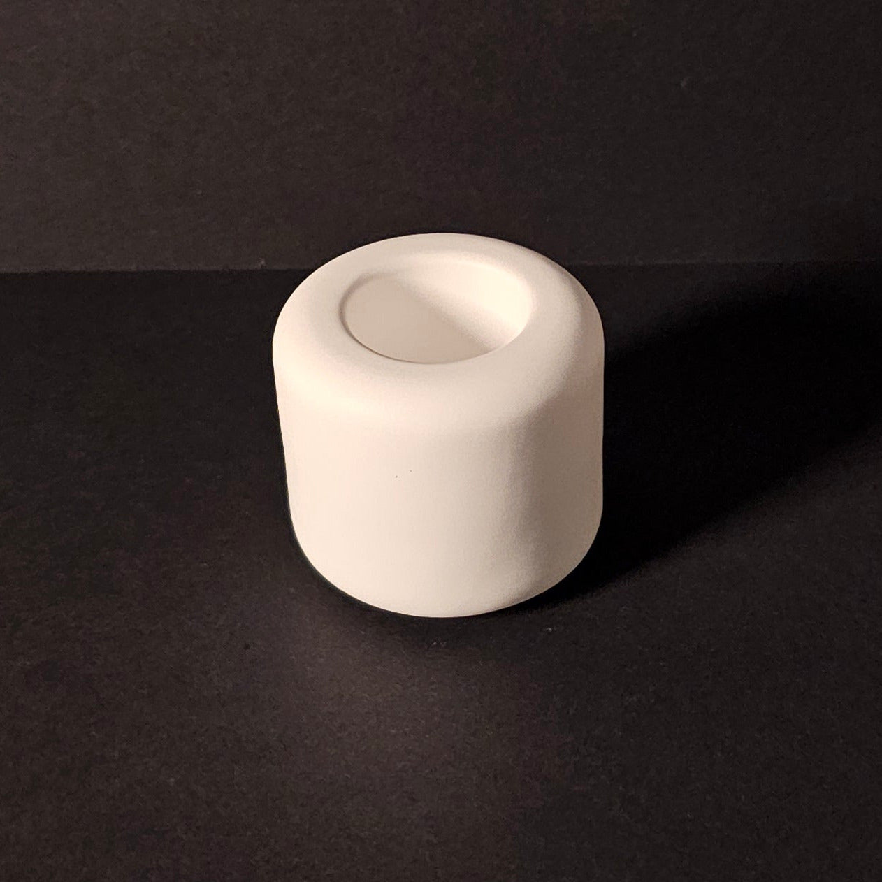 Silikonform: Neutraler Stabkerzenhalter im abgerundeten Design