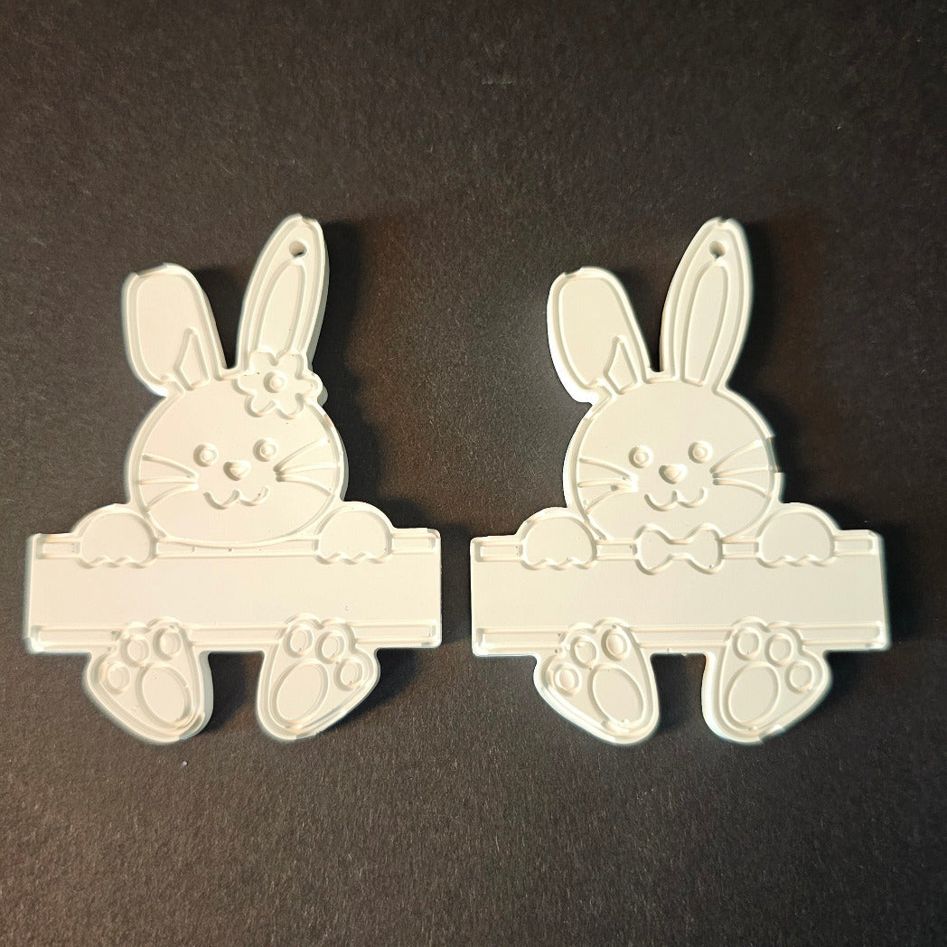 Silikonform: Anhänger "Hase mit Schild", 2er Set