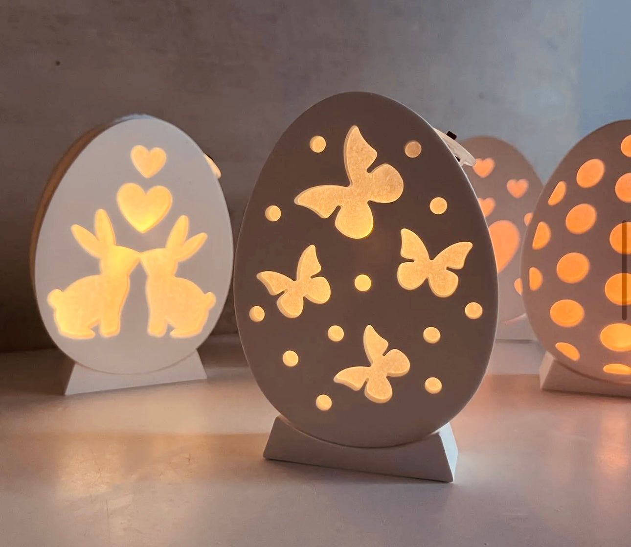 Silikonform Set 8tlg. Beleuchtete Ostereier