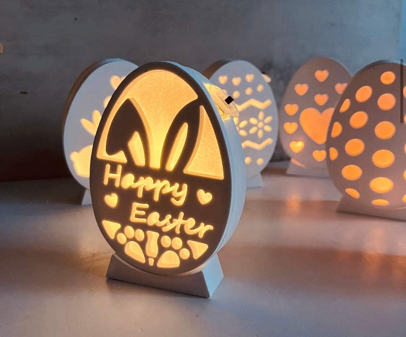 Silikonform Set 8tlg. Beleuchtete Ostereier