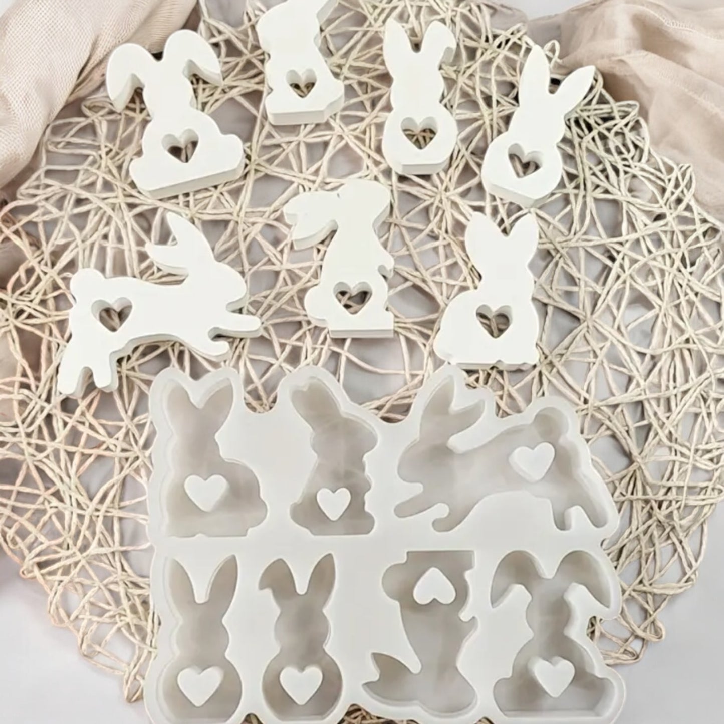 Silikonform Matte Ostern 7 Designs Hasen