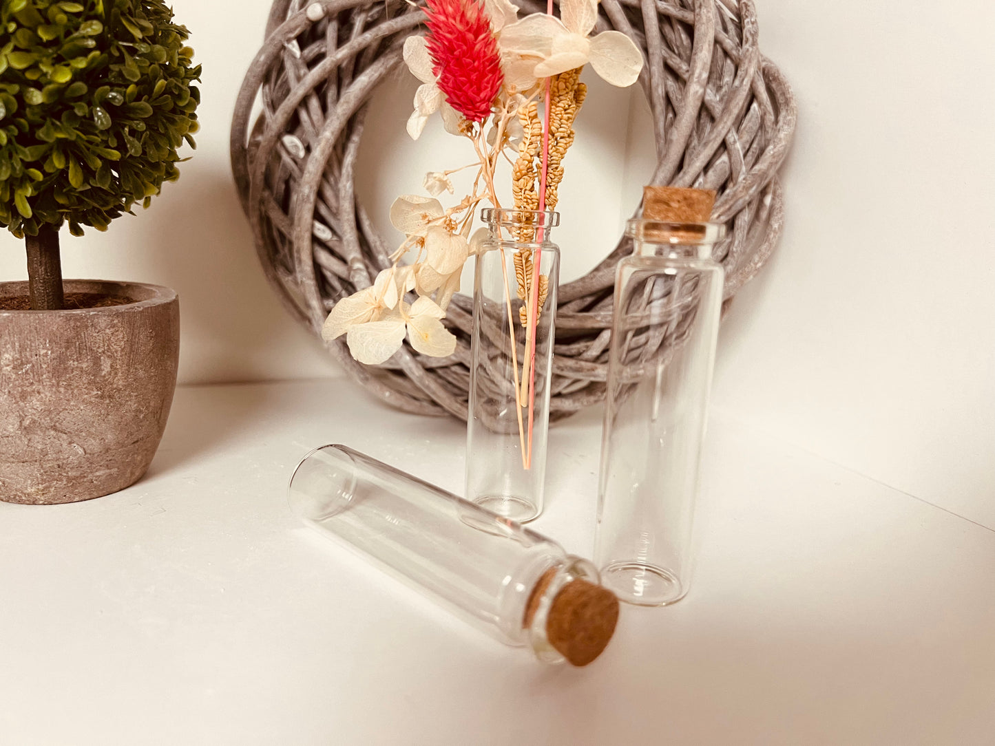 Glasflasche mit Korken