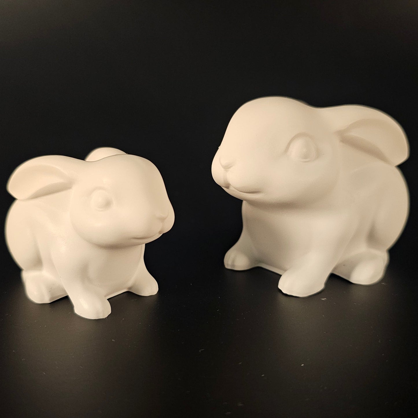 Silikonform: Hoppelndes Häschen, zwei Größen