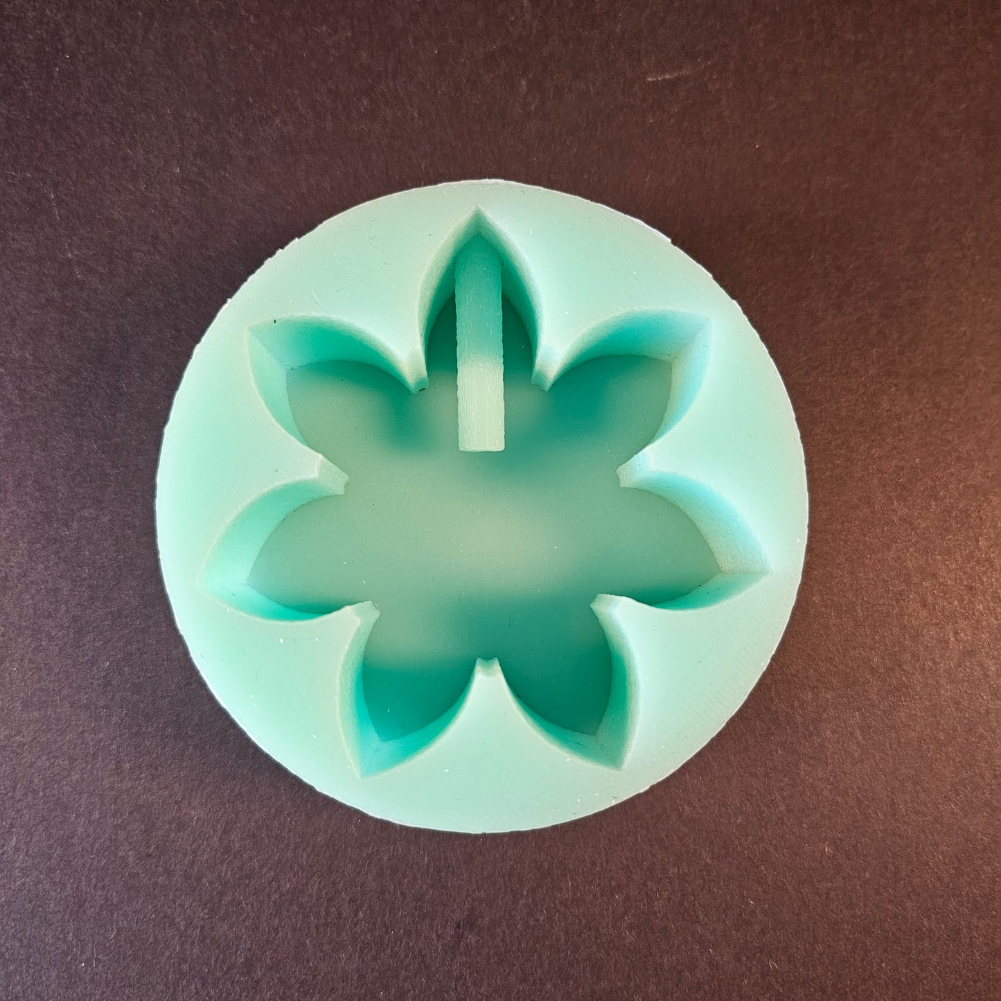 Silikonform: Blütenhalter für Trockenblumen
