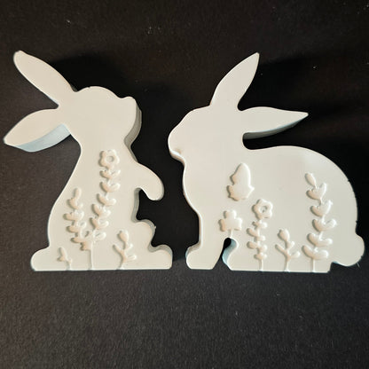 Silikonform: Zwei Hasen mit Blumendekor (2er-Set)
