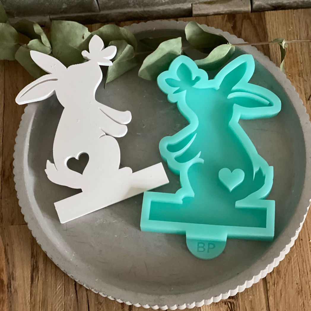 Silikonform: Einschieber "Hase mit Schmetterling"