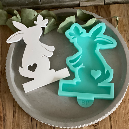 Silikonform: Einschieber "Hase mit Schmetterling"