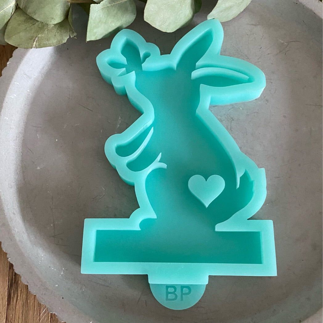 Silikonform: Einschieber "Hase mit Schmetterling"