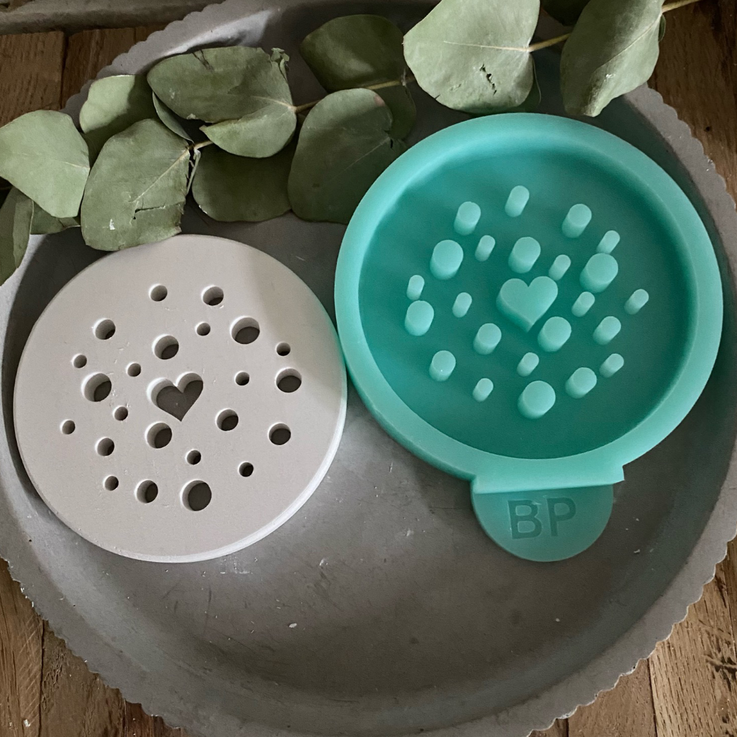 Silikonform: Blumenretter mit Herz in drei Größen