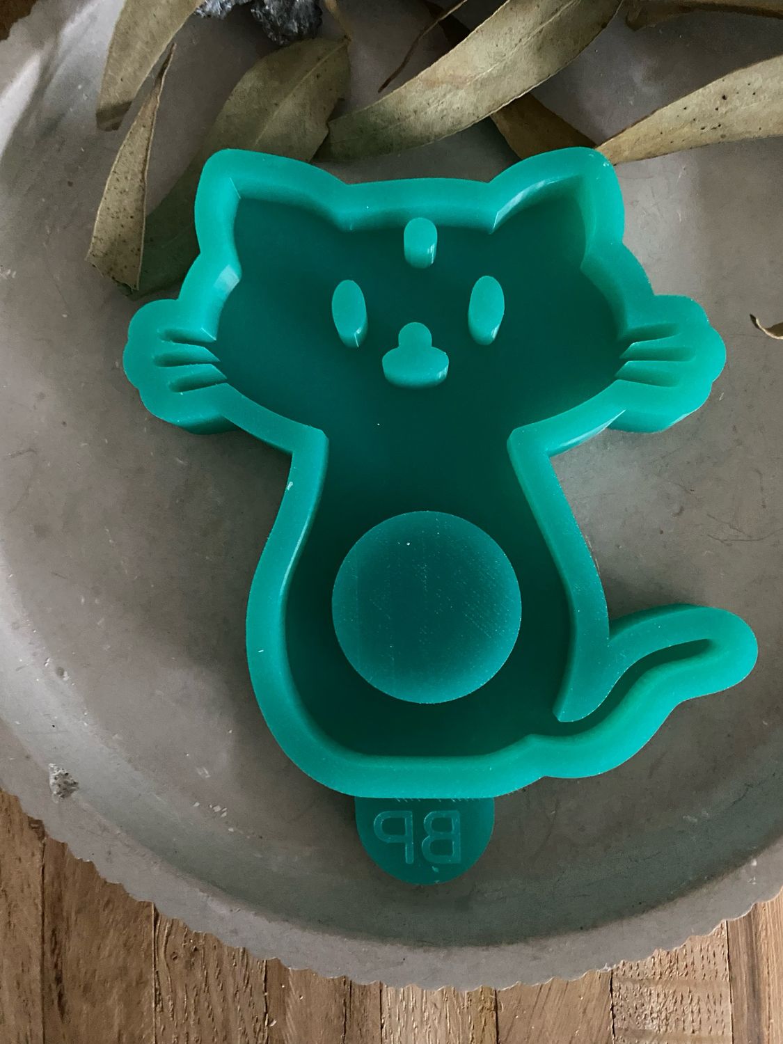 Silikonform: Katze für eine Schokokugel