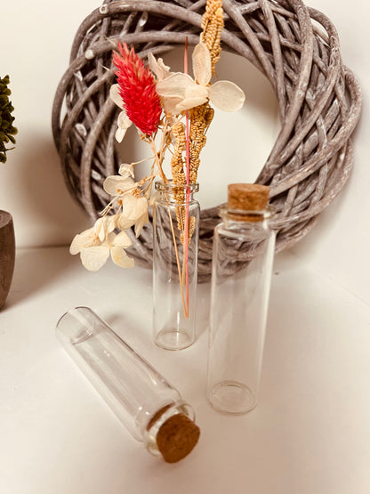 Glasflasche mit Korken